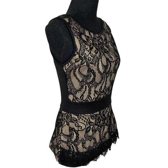 2/$20 - VINTAGE 90s-Y2K Eclipse Black Beige Lace Sleeveless Fitted Top - Picture 4 of 8